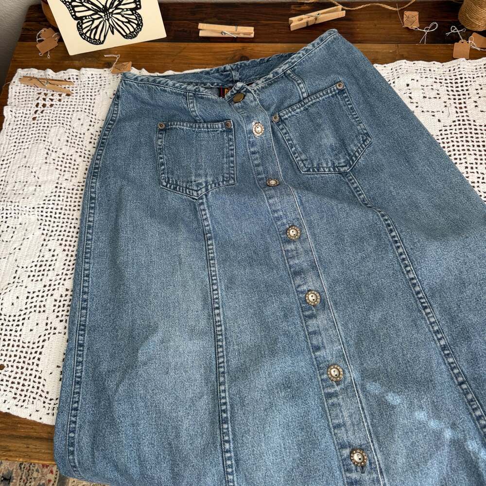 Vintage Medium Wash Denim Buttoned Maxi Skirt 28 - Picture 2 of 3